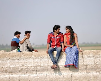 सगळीकडे नुसती आर्ची आर्ची, पण कुठेय तिचा परश्या? काय करतो आकाश ठोसर! सगळीकडे नुसती आर्ची आर्ची, पण कुठेय तिचा परश्या? काय करतो आकाश ठोसर!