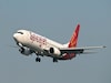 प्रवाशांचा जीव टांगणीला! मुंबईहून निघालेल्या spicejet विमानाचं इंजिन हवेतच फेल