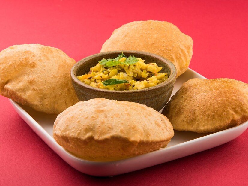 नाश्ता का आवश्यक आहे?1. नाश्ता सुरू करतो तुमचं चयापचय (metabolism): सकाळचा नाश्ता तुमच्या शरीराचं चयापचय सुरू करतो. त्यामुळे अन्न पचन, ऊर्जा निर्मिती आणि पोषणशक्ती व्यवस्थित कार्य करते.