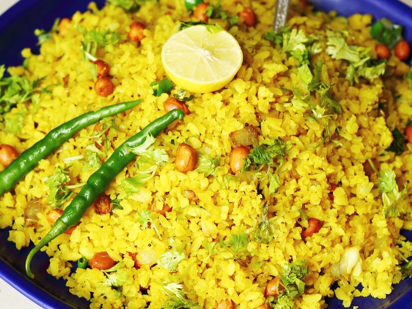 4. स्मरणशक्ती वाढते:नाश्त्यातील कार्बोहायड्रेट्स मेंदूच्या कार्यक्षमतेसाठी अत्यंत महत्त्वाचे असतात. भरपूर नाश्ता केल्यास लक्ष केंद्रित होतं, स्मरणशक्ती सुधारते आणि चिडचिड कमी होते.