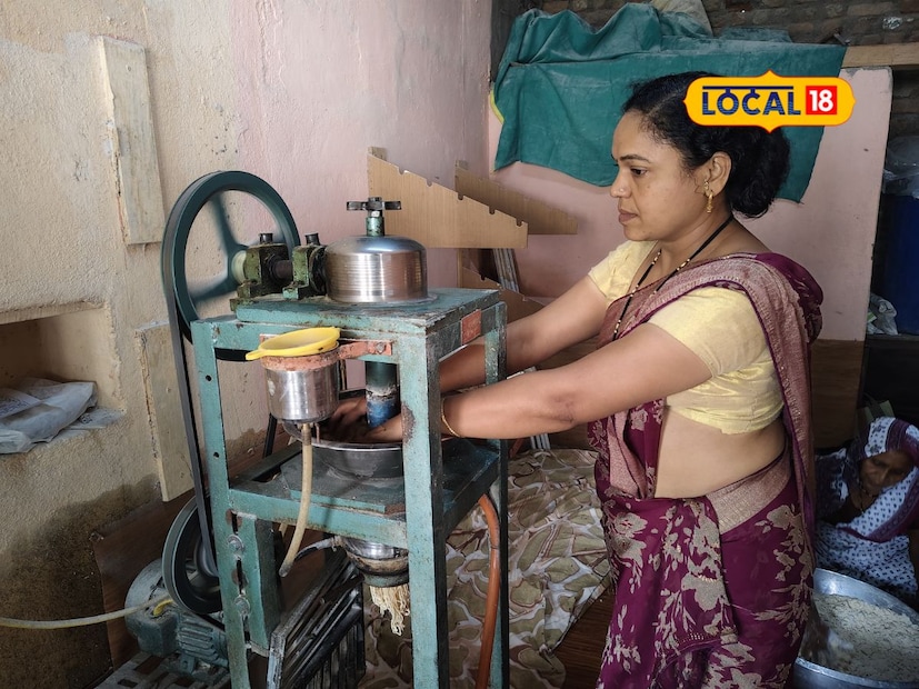 त्यांच्या उत्पादनांची गुणवत्ता आणि स्वच्छता यामुळे कमी वेळातच ग्राहकांचा विश्वास संपादन केला आहे. ही उत्पादने घरोघरी वापरली जातात, त्यांना वर्षभर मागणी असते. त्यांच्या व्यवसायाची वाढ ही त्यांच्या कठोर परिश्रमाचे आणि योग्य ग्राहक सेवा देण्याच्या वृत्तीचे प्रतीक आहे.