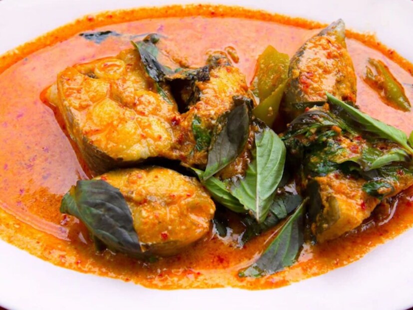 आरोग्याचा विचार करता श्रावणाचा हा काळ पावसाळ्याचा आहे. पावसाळ्यात आपली पचन व्यवस्था मंदावते. नॉनव्हेज पचायला जड. ते नीट पचले नाहीतर, तर पोटाच्या समस्या उद्भवू शकतात.