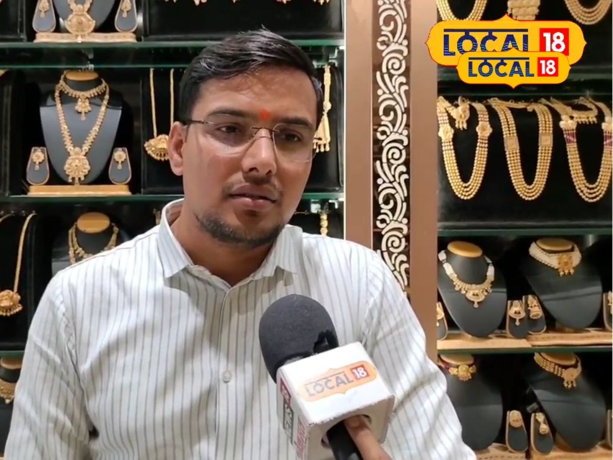 “मी जेव्हा त्यांच्याकडून पैसे घेतले नाहीत, तेव्हा ते दोघेही भाऊक झाले. त्यांनी त्यांच्या मृत मुलाची आठवण काढली. तेव्हा मी ‘आजी आजोबांचं तुमच्यावरती प्रेम आहे का?’ असं प्रश्न केला. त्यांनी माझ्या पाठीवर थाप दिली आणि दोघे हसायला लागले. हे बघून मला सुद्धा खूप आनंद झाला, असंही निलेश यांनी सांगितले.