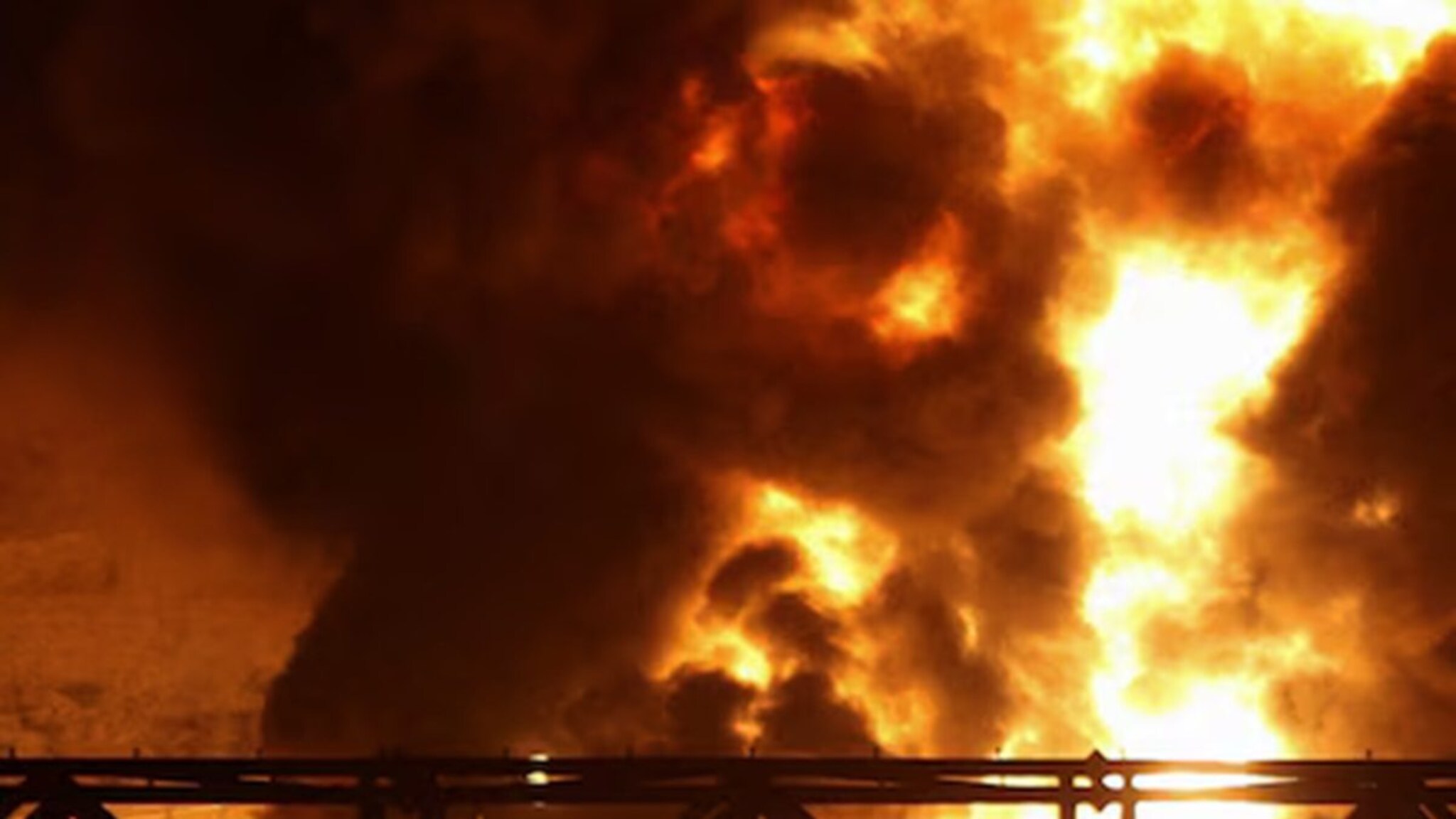 Iran Attack Isreal : अमेरिकेच्या हल्ल्यानंतरही खचला नाही इराण, इस्रायलमध्ये उडवला हाहाकार