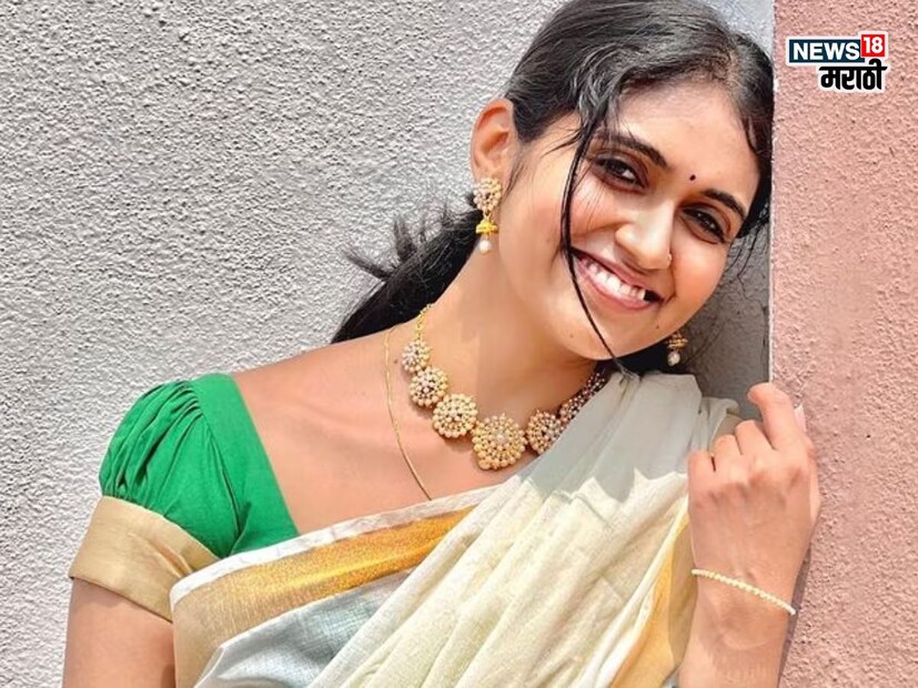 आज रिंकूचा वाढदिवस असून आज ती 24 वर्षांची झाली आहे. कमी वयात आज ती प्रसिद्द अभिनेत्री आहे. स्टारडम असूनही रिंकूने शिक्षण बाजूला टाकलं नाही. तीने अभिनयासोबत आपल्या शिक्षणालाही तितकंच महत्त्व दिलं आणि ती सध्या पदवीचे शिक्षण घेत आहे.