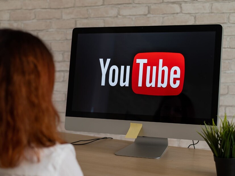 YouTube Title A/B Testing म्हणजे काय? : A/B टेस्टिंग ही एक प्रोसेस आहे ज्यामध्ये एकाच गोष्टीचे दोन किंवा अधिक प्रकार दाखवले जातात जेणेकरून कोणते व्हर्जन चांगले काम करत आहे हे पाहता येईल.