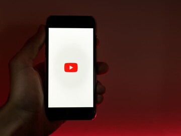 YouTubeचा नवा फीचर बदलेल व्हिडिओ परफॉर्मेंस! क्रिएटर्ससाठी ठरेल वरदान