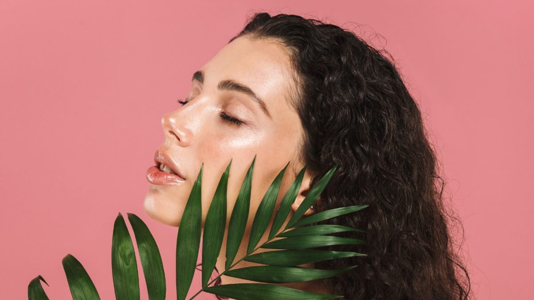 Skin care routine steps: त्वचेची खास काळजी घ्या! फाॅलो करा 'ही' 6 स्टेप्सची रुटीन, चेहऱ्यावर येईल नवी चमक!