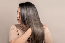 Hair Care : तेलकट टाळू, चिकट केसांसाठी उपचार, वापरा घरगुती हेअर मास्क
