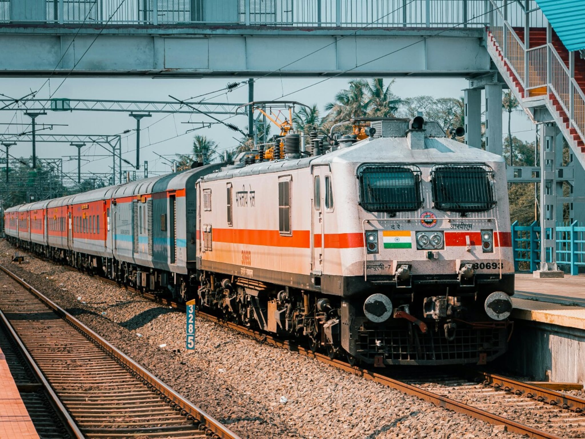 Indian Railway: काय सांगता! रेल्वेतून थेट परदेशात जाता येणार; केंद्राच्या निर्णयाने क्रांती होणार