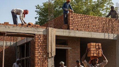 Kolhapur construction worker welfare scheme