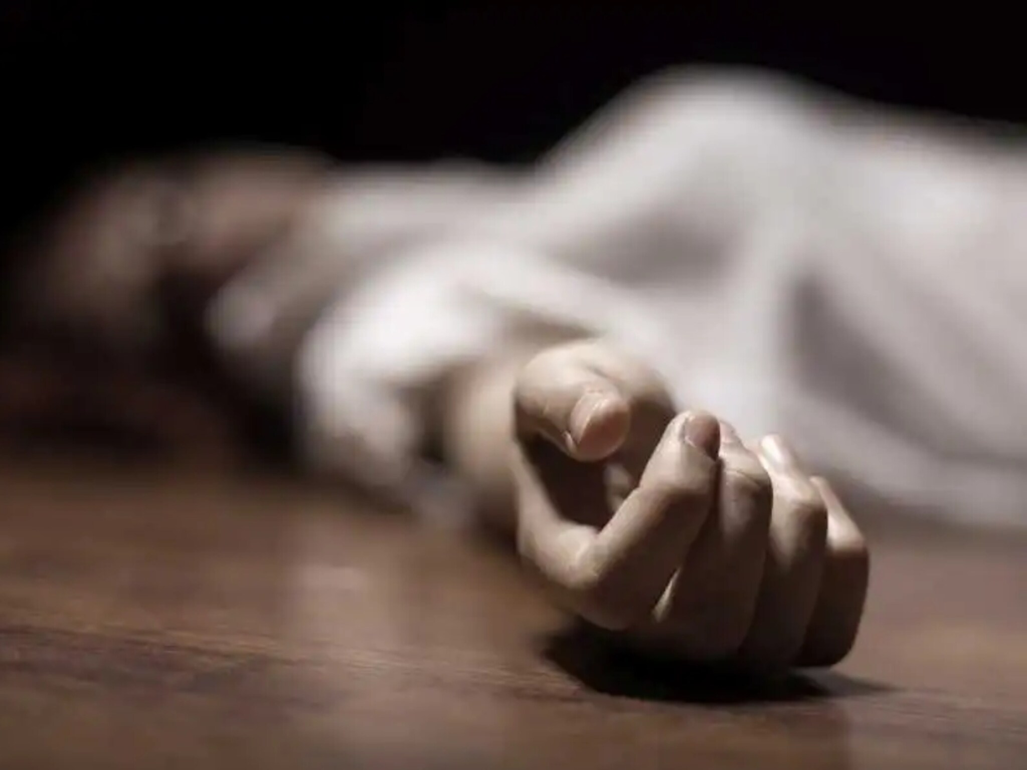 धक्कादायक! "तू माझ्यासाठी काय मिळवलंस?" म्हणत, दारूड्या पोराने संपवलं बापाला!