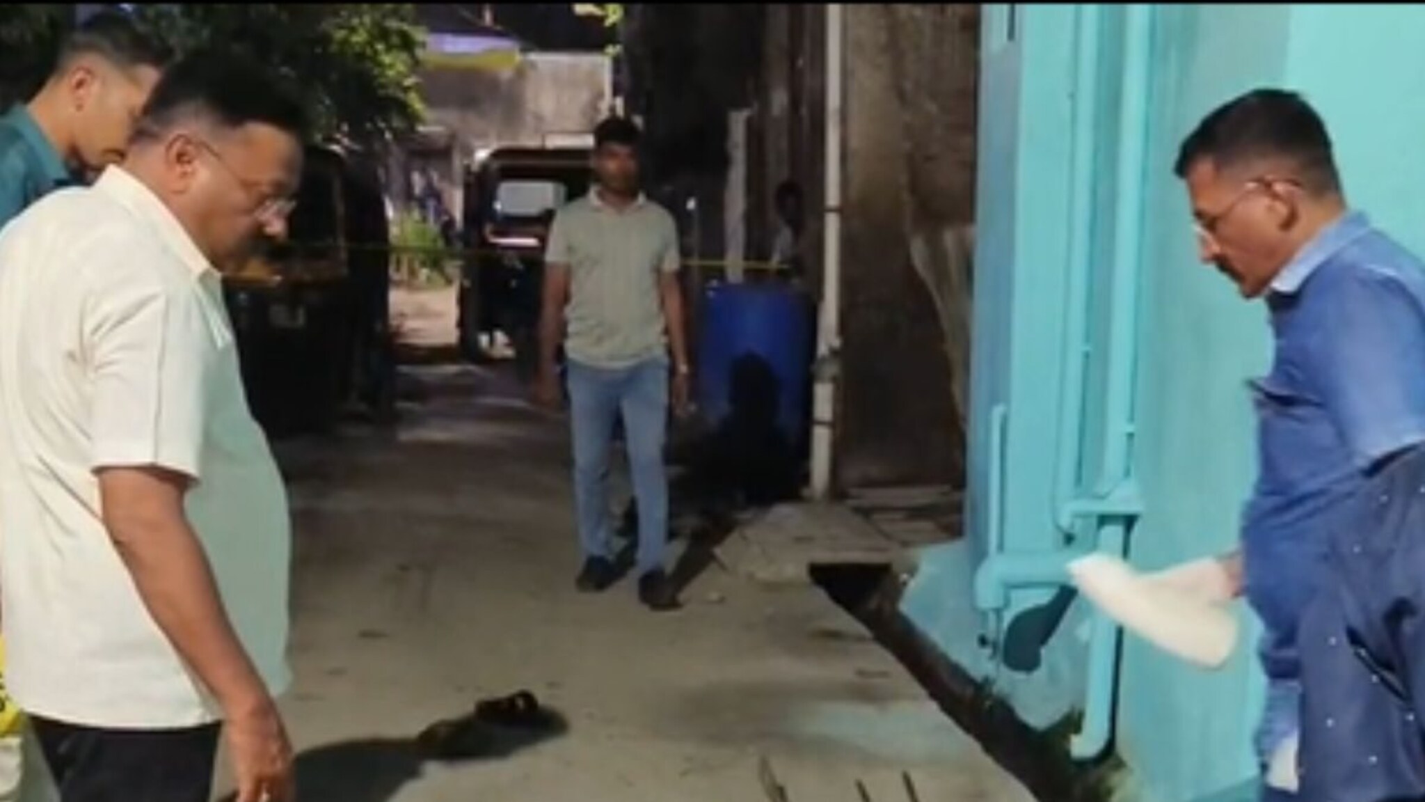 कावड यात्रा काढण्यावरून वाद, चाकू आणि तलवारीचे वार, गोळीबार झाल्याचीही माहिती