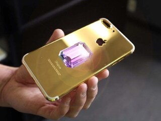 महागडा स्मार्टफोन 