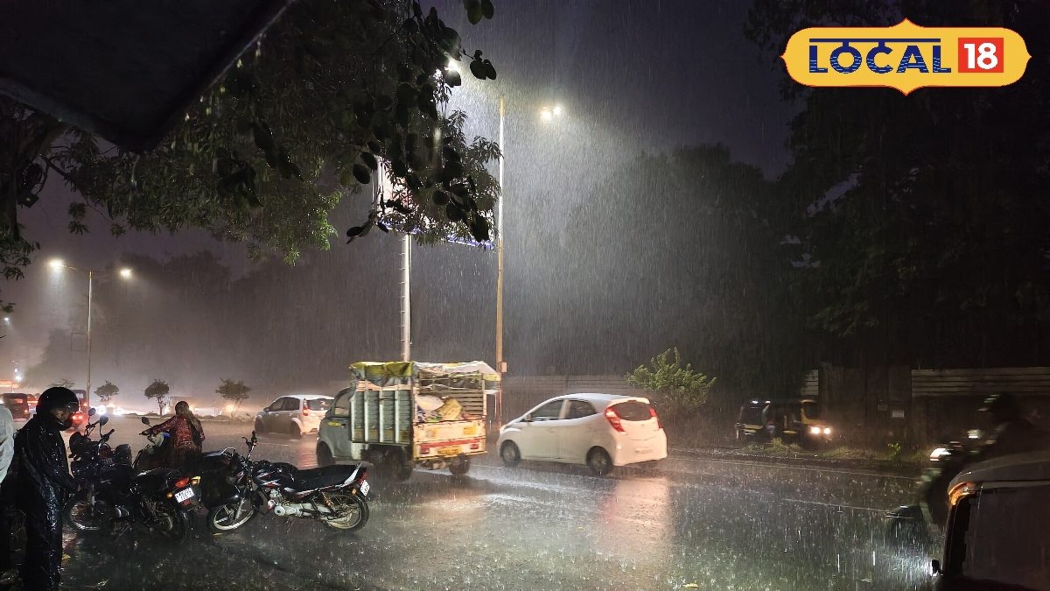 Weather Alert: शनिवारचा दिवस धो धो पावसाचा! मराठवाड्यातील 5 जिल्ह्यांना हायअलर्ट, 24 तास धोक्याचे!