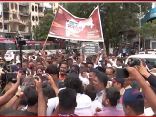 मीरा रोडमध्ये मराठी मोर्चेकऱ्यांची धरपकड, पोलिसांकडून मोर्चा चिरडण्याचा प्रयत्न...