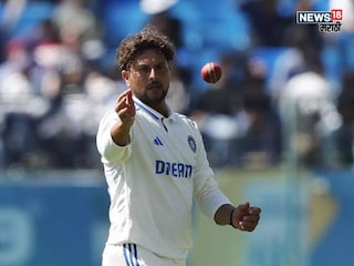 ऑस्ट्रेलिया दौरा सोडून आला, आता दक्षिण आफ्रिका सीरिजही मध्येच सोडणार, कुलदीपने BCCI कडे मागितली सुट्टी!