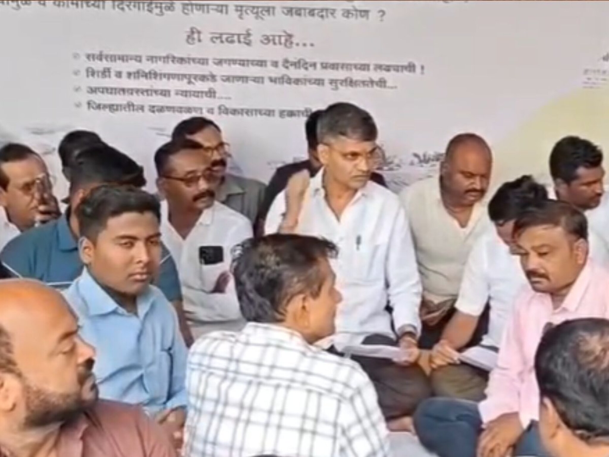 कित्येक वेळा विनंती, अनेकदा पत्रव्यवहार, प्रशासन ऐकेना, नीलेश लंके उपोषणाला बसले