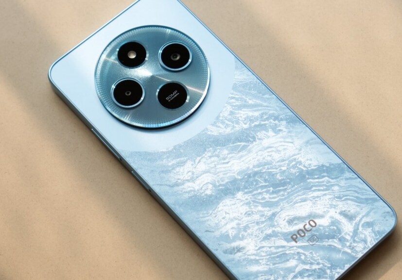 फोनमध्ये Snapdragon 4s Gen 2 चिपसेट आहे. जो दैनंदिन कामांसाठी आणि हलक्या गेमिंगसाठी परिपूर्ण आहे. यात 4GB पर्यंत RAM आणि 128GB स्टोरेजचा ऑप्शन आहे.