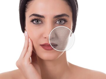 तुमची त्वचा कोरडी आहे? हे सोपे स्किनकेअर रूटीन सुधारेल त्वचेचा पोत आणि बनवेल मऊ! तुमची त्वचा कोरडी आहे? हे सोपे स्किनकेअर रूटीन सुधारेल त्वचेचा पोत आणि बनवेल मऊ!