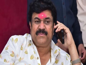 वाल्मिक कराड 