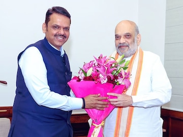 देवेंद्र फडणवीस आणि अमित शाह देवेंद्र फडणवीस आणि अमित शाह