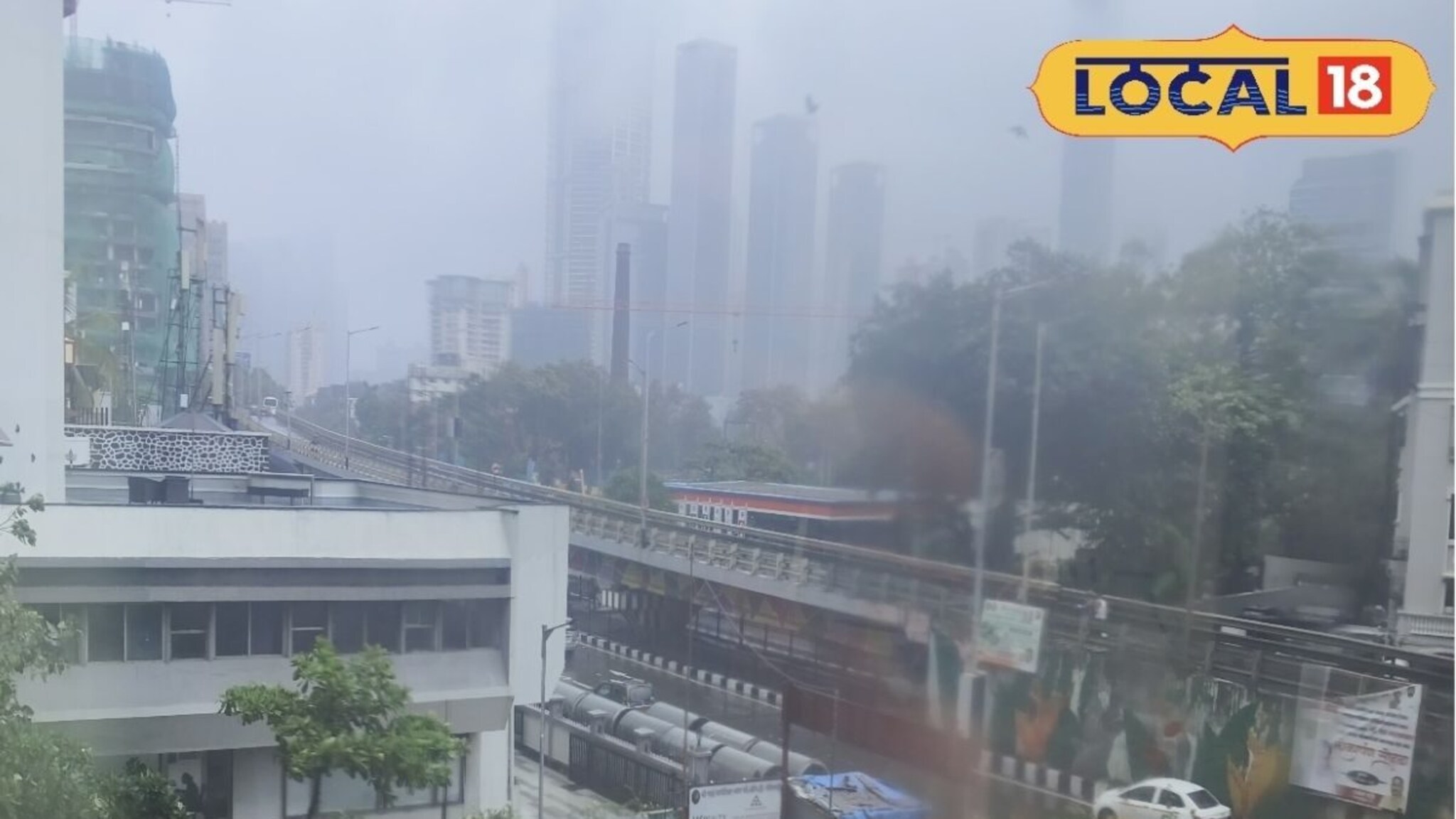 Mumbai Rain: मुंबईकर आज खोळंबा होणार! पाऊस धो धो कोसळणार, ठाण्यात काय स्थिती?