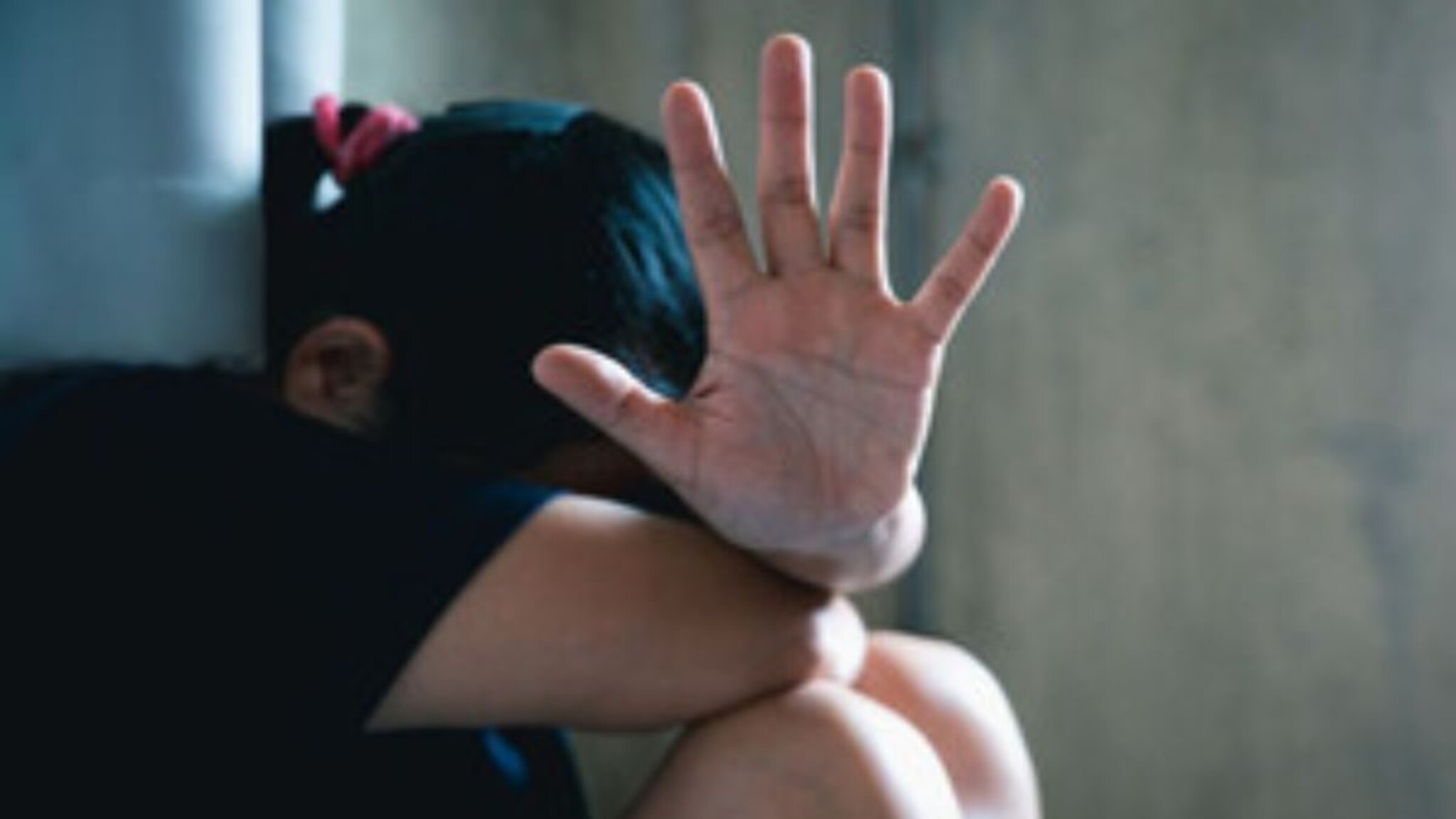 शाळकरी मुलींवर वाईट नजर, नराधमाकडून विकृतीचा कळस, 2 वर्षांपासून सुरू होता कांड