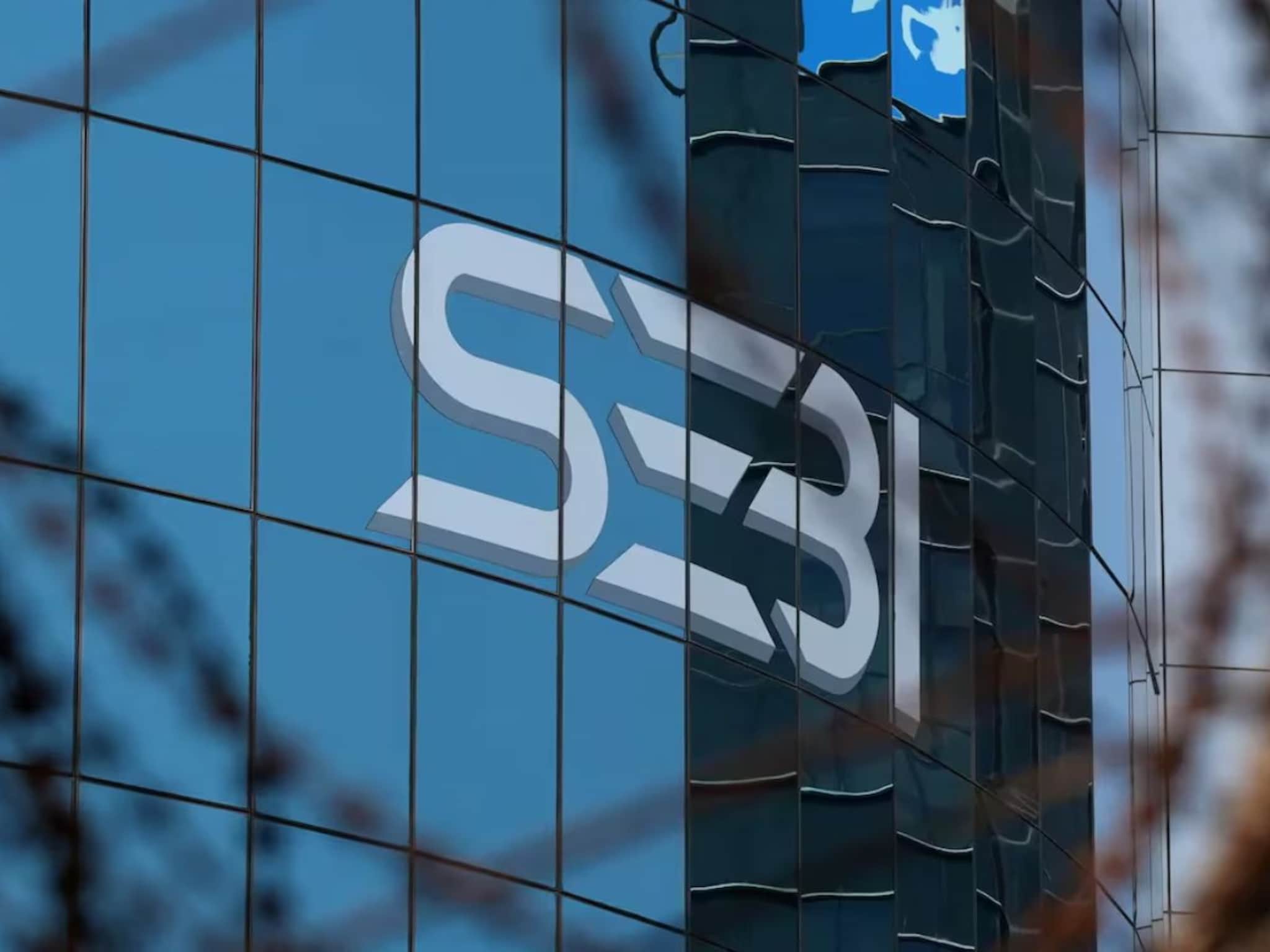 SEBI Recruitment 2025: टॉप क्लास अधिकारी बनण्याची सुवर्णसंधी! 110 पदांसाठी संधी; तब्बल 1,84,000 असेल पगार