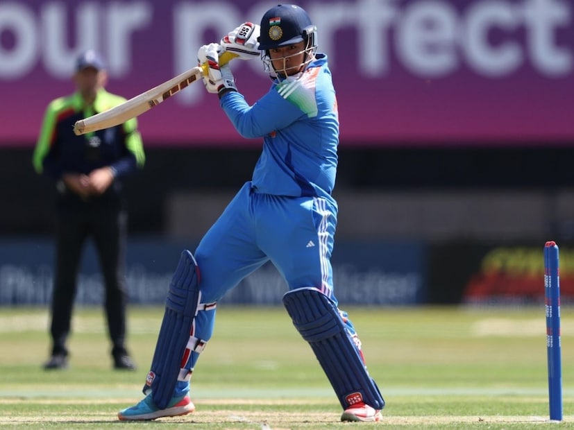 वैभव सूर्यवंशी हा बिहारकडून स्थानिक क्रिकेट खेळतो. रणजी ट्रॉफीच्या पहिल्या राऊंडनंतर आता वैभव बिहारकडून सय्यद मुश्ताक अली टी-20 स्पर्धा खेळत आहे. आयपीएलमध्ये कोट्यवधी रुपये कमावणाऱ्या वैभवला बिहारकडून खेळताना किती पैसे मिळतात? हे अनेकांना माहिती नाही.