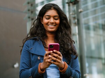 प्रयत्न करुनही तुमचा मोबाईल हॅक करु शकणार नाहीत हॅकर्स! फॉलो करा या ट्रिक्स प्रयत्न करुनही तुमचा मोबाईल हॅक करु शकणार नाहीत हॅकर्स! फॉलो करा या ट्रिक्स