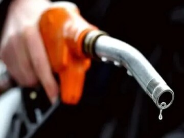 Petrol Pump: तुम्हीही 100, 200, 500 रुपयांचं पेट्रोल भरता का? करताय मोठी चूक