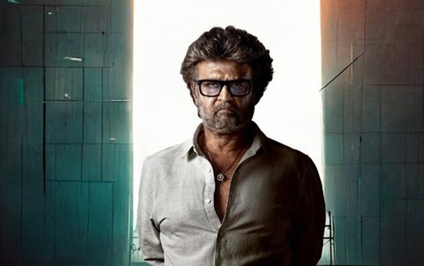 आपण ज्या चित्रपटाबद्दल बोलत आहोत त्याचे नाव 'जैलर' आहे. हा तमिळ भाषेतील एक अ&#x200d;ॅक्शन थ्रिलर चित्रपट आहे जो 2023 मध्ये प्रदर्शित झाला होता. रजनीकांत यांनी यात मुख्य भूमिका साकारली होती. त्यांच्याशिवाय रम्या कृष्णन, मोहनलाल, विनायकन, शिवराज कुमार आणि वसंत रवी सारखे कलाकार देखील या चित्रपटाचा भाग होते. 