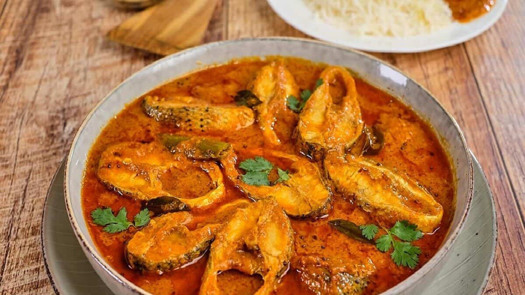 Fishes Not To Eat : श्रावण संपला तरी हे 5 मासे खाऊ नका, चुकूनही खाल्लात तर...