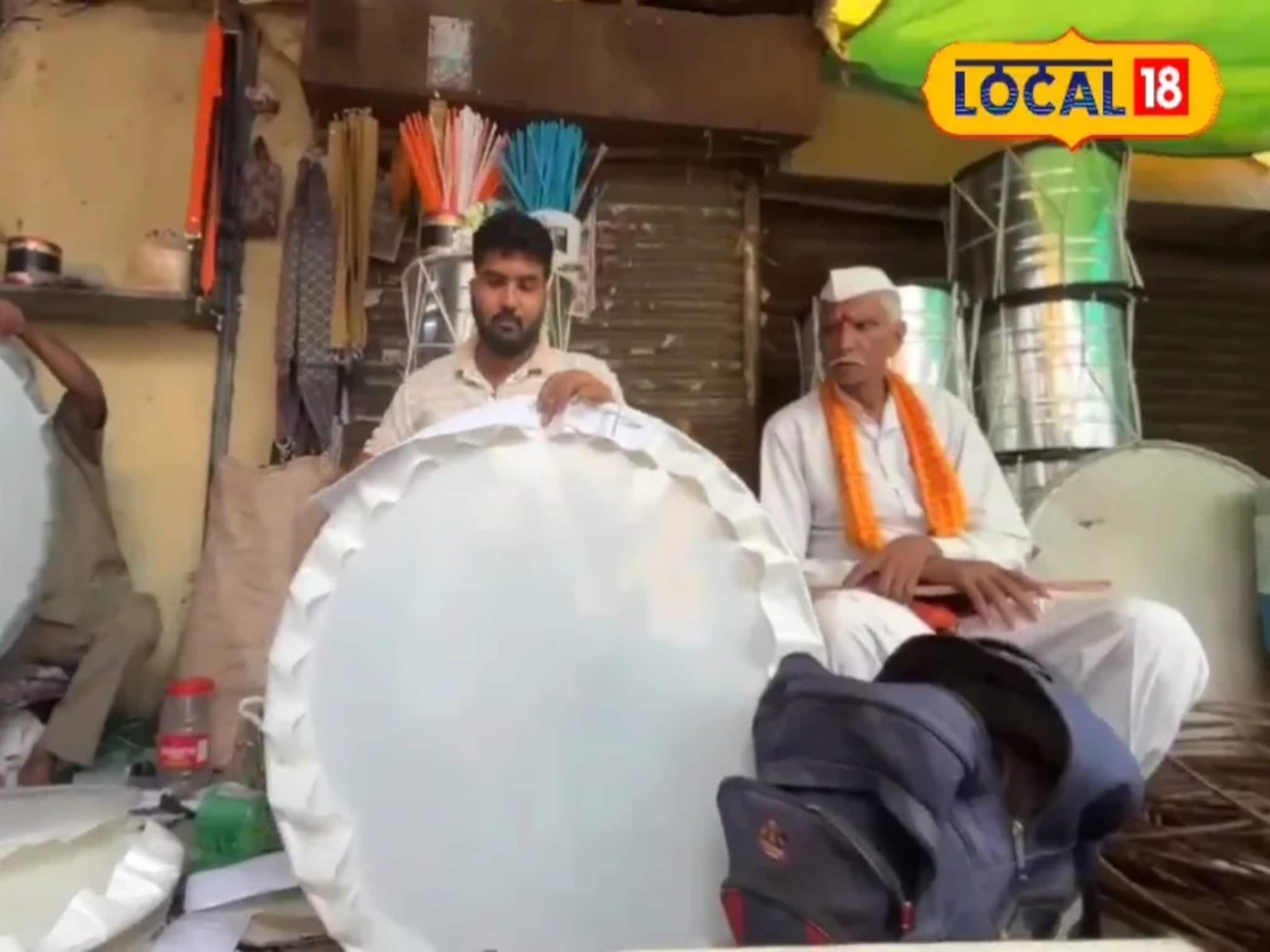 Ganesh Chaturthi 2025: कलेला नसतं धर्म-जातीचं बंधन! मुस्लिम कारागीर घडवतात बाप्पासाठी ढोल