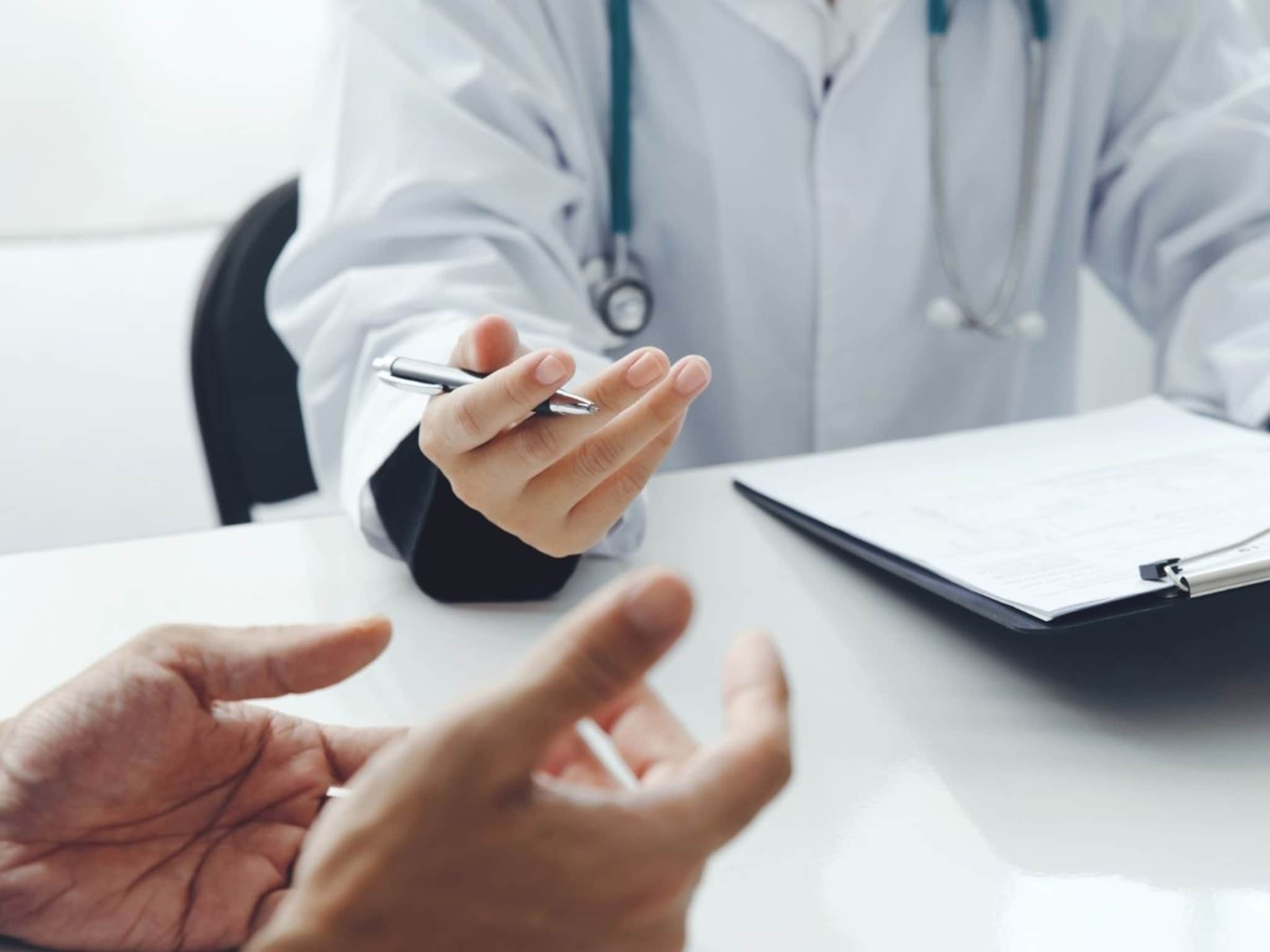 'मृत्यूनंतर जग असतं', डॉक्टर विश्वासच ठेवायचा नाही, नंतर जे घडलं ते अंगावर काटा आणणारं