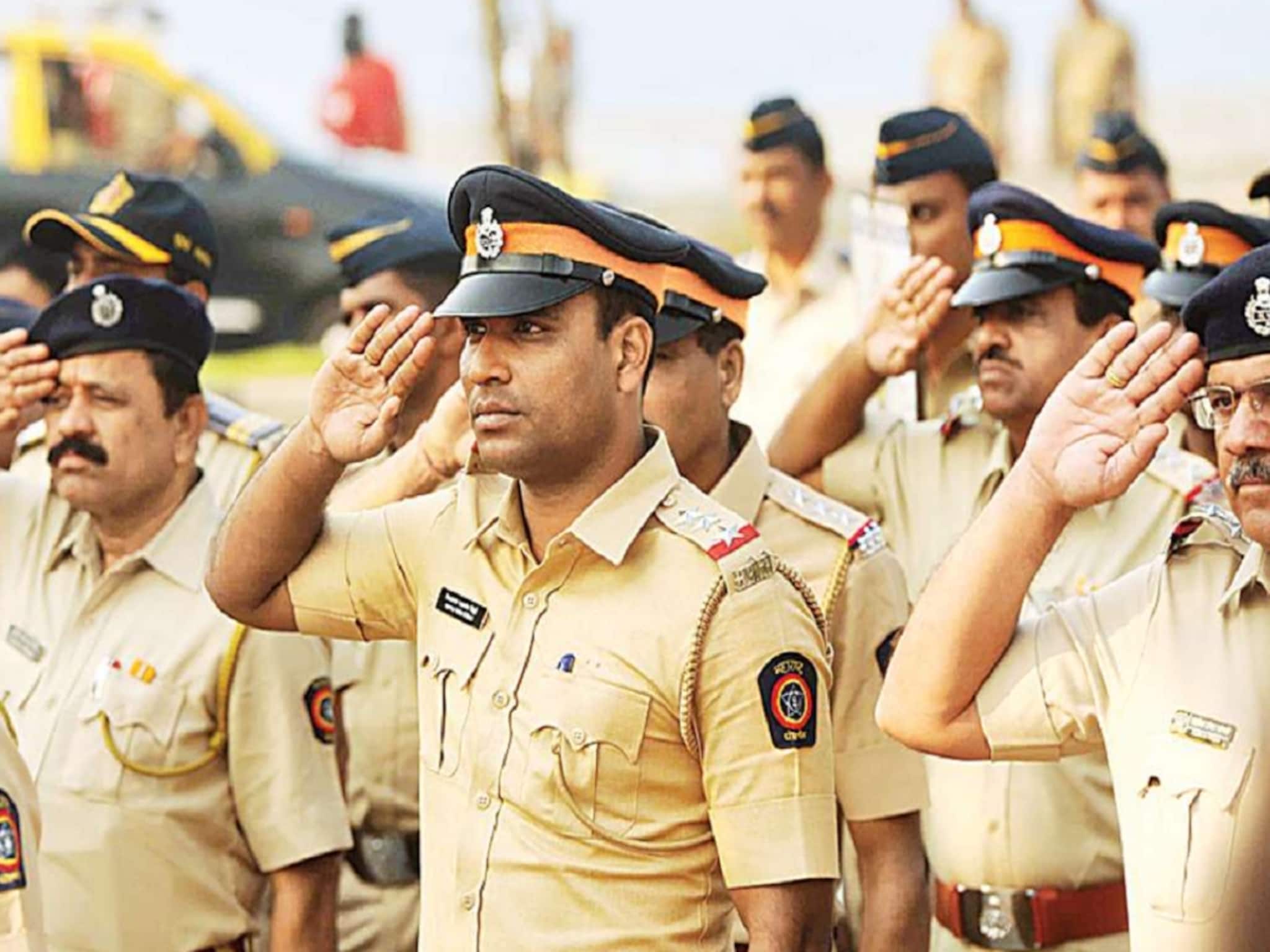 Police Bharati 2025: 'वयाचं सोडा, तयारीला लागा', राज्यात 18000 पोलिसांची होणार भरती; जिल्हास्तरावर होणार 'अशी' निवड!