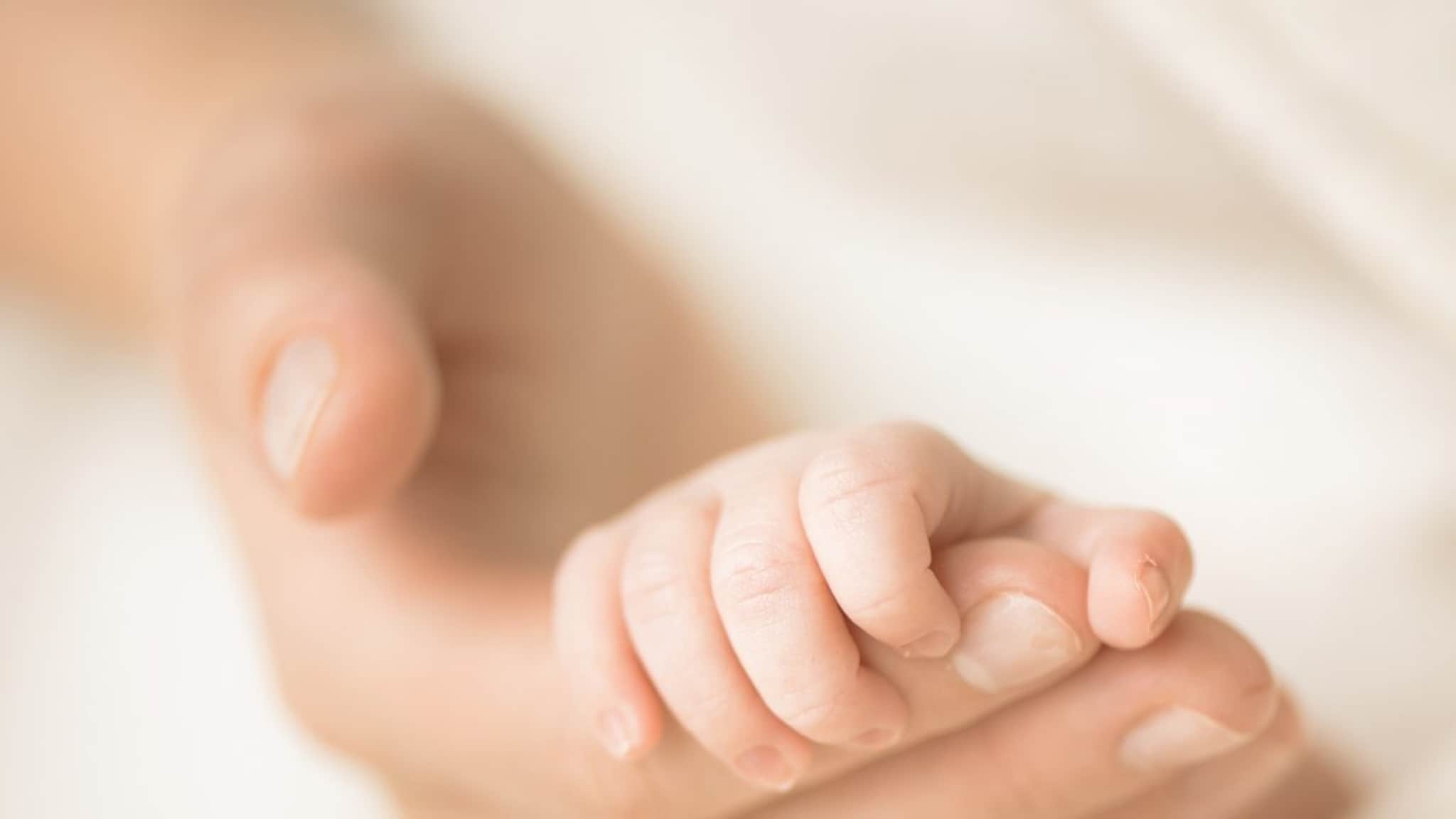 देव तारी त्याला कोण मारी! मृत्यूच्या दाढेतून 'हे' बाळ तीनदा परतलं; CCTV तपासले आणि पोलिसही चक्रावले