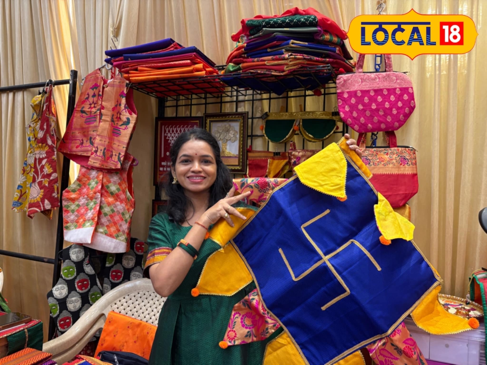 Ganesh Chaturthi 2025: पारंपरिक खणाने करा बाप्पाची सजावट, कल्याणमध्ये 50 रुपयांत आकर्षक पर्याय उपलब्ध