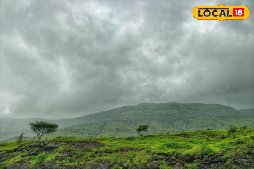 हवामान विभागाने दिलेल्या माहितीनुसार पालघर जिल्ह्यात आज हलक्या ते मध्यम स्वरूपाचा पाऊस सुरू राहणार आहे. सकाळी व संध्याकाळी पावसाचा जोर किंचित वाढू शकतो. कमाल तापमान 29°C, तर किमान तापमान 25°C राहील. शेतकरी बांधवांसाठी हा पाऊस पिकांसाठी फायदेशीर ठरेल, तर नागरिकांसाठी हवामान थोडं गारवा आणेल.