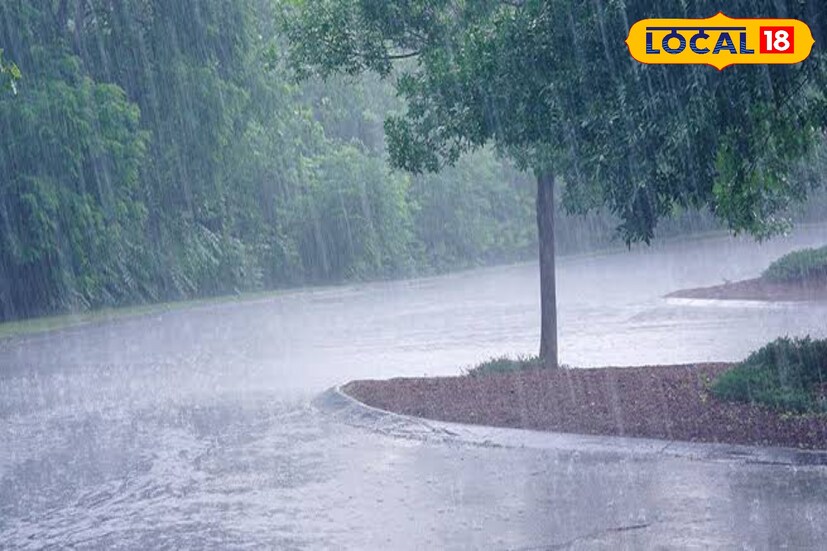 कोकणातील रायगड, रत्नागिर आणि सिंधुदुर्ग जिल्ह्याला आज ऑरेंज अलर्ट दिला आहे. जवळपास आठवडाभर पावसाची काही ठिकाणी जोरदार हजेरी होती. मात्र आज संपूर्ण जिल्ह्यांना हवामान विभागाने ऑरेंज अलर्ट दिला आहे. या तीन जिल्ह्यांमध्ये आज मुसळधार ते अतिमुसळधार पावसाचा अंदाज आहे. काही भागांमध्ये नद्या व ओढ्यांच्या पाणीपातळीत वाढ होऊ शकते. कमाल तापमान 29–30°C, किमान तापमान 24–25°C राहील. समुद्र खवळलेला असल्याने मासेमारीसाठी जाण्यास बंदी घालण्यात आली आहे.