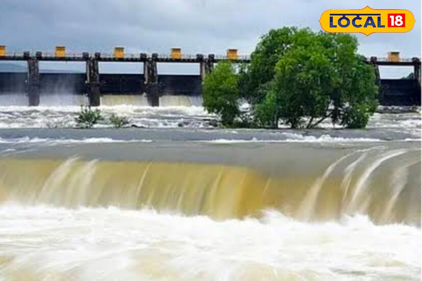 या पावसामुळे मोसे, आंबी, मुठा नद्यांसह अनेक ओढे-नाले दुथडी भरून वाहत आहेत. पानशेतमधून 10,112 क्युसेक, वरसगावमधून 10,105 क्युसेक, तर टेमघर धरणातून 3,122 क्युसेक पाणी सोडलं जात आहे. परिणामी खडकवासला धरणातून मुठा नदीत मोठ्या प्रमाणावर पाणी सोडलं जात आहे.