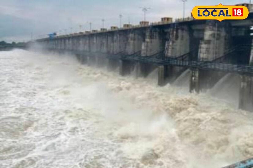 पानशेत खोर्&#x200d;यात दुपारपासून पावसाचा जोर कमी झाल्यामुळे पाण्याची आवक कमी झाली आहे. पुन्हा जोरदार पाऊस झाला नाही तर खडकवासला धरणातून होणार विसर्ग कमी केला जाईल. जलसंपदा विभागाचे उपविभागीय अभियंता मोहन भदाणे यांनी याबाबत माहिती दिली.