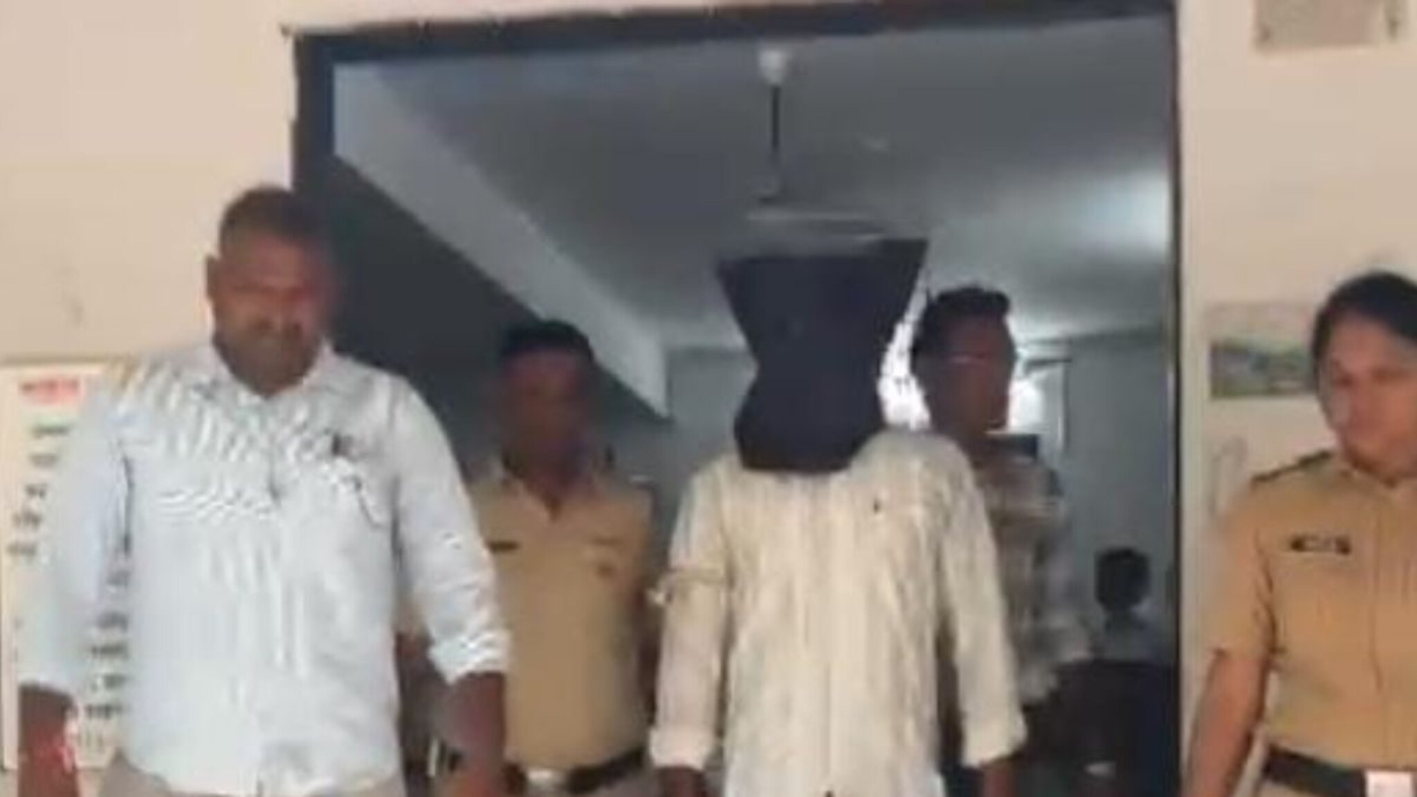 आईच्या उपचारासाठी चोरी, न्यायालयातील महिला लिपिकाच्या कार्यालयात मारला डल्ला