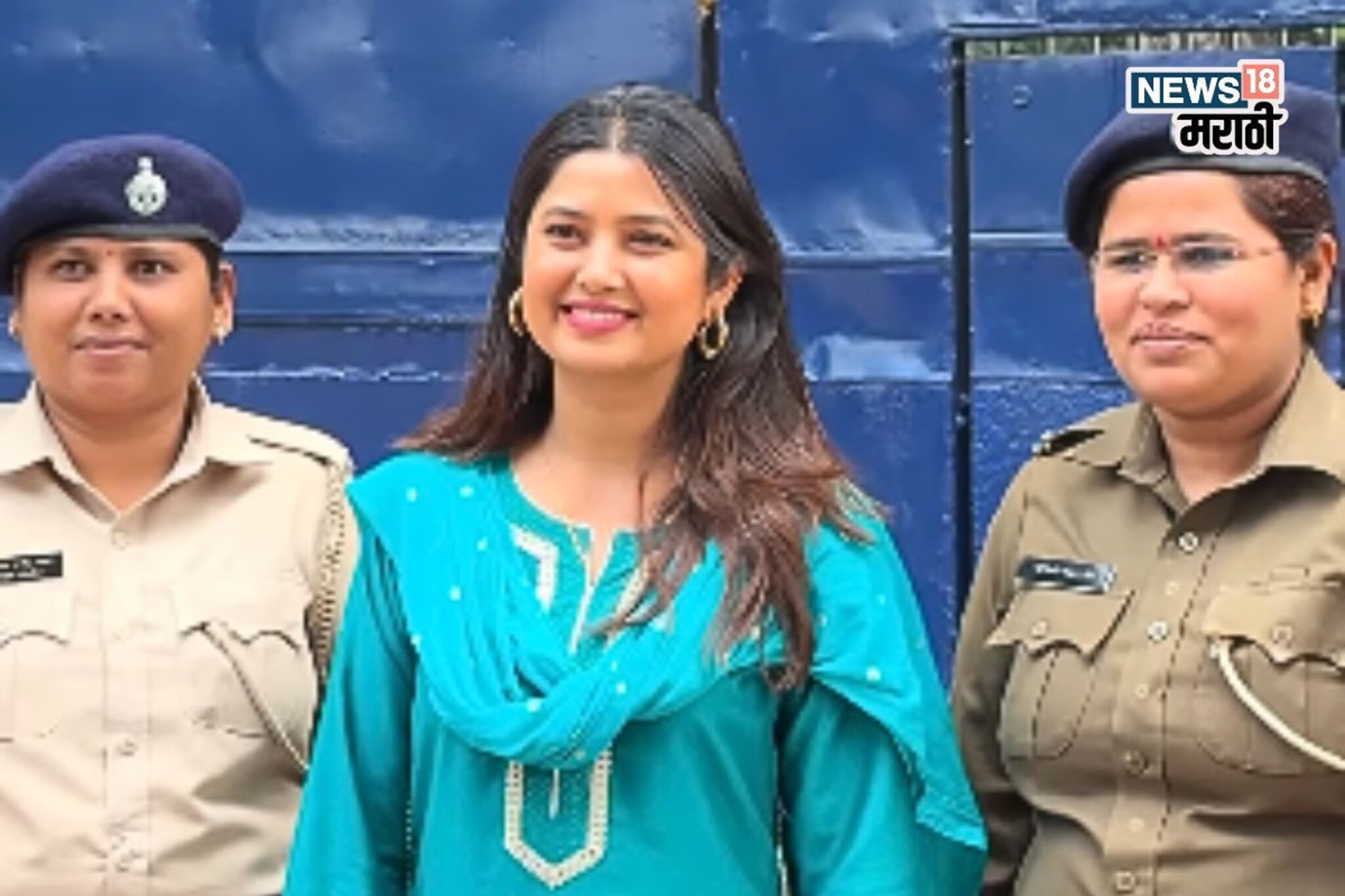 पुण्यातील येरवडा जेलमध्ये पोहोचली प्राजक्ता माळी, कैद्यांच्या चेहऱ्यावर आणलं हसू