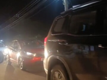 पुणे बेंगलोर महामार्गावर प्रचंड वाहतूक कोंडी