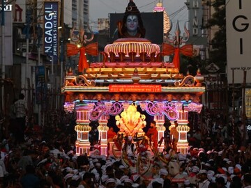 Pune Ganpati Utasav Controversy Pune Ganpati Utasav Controversy