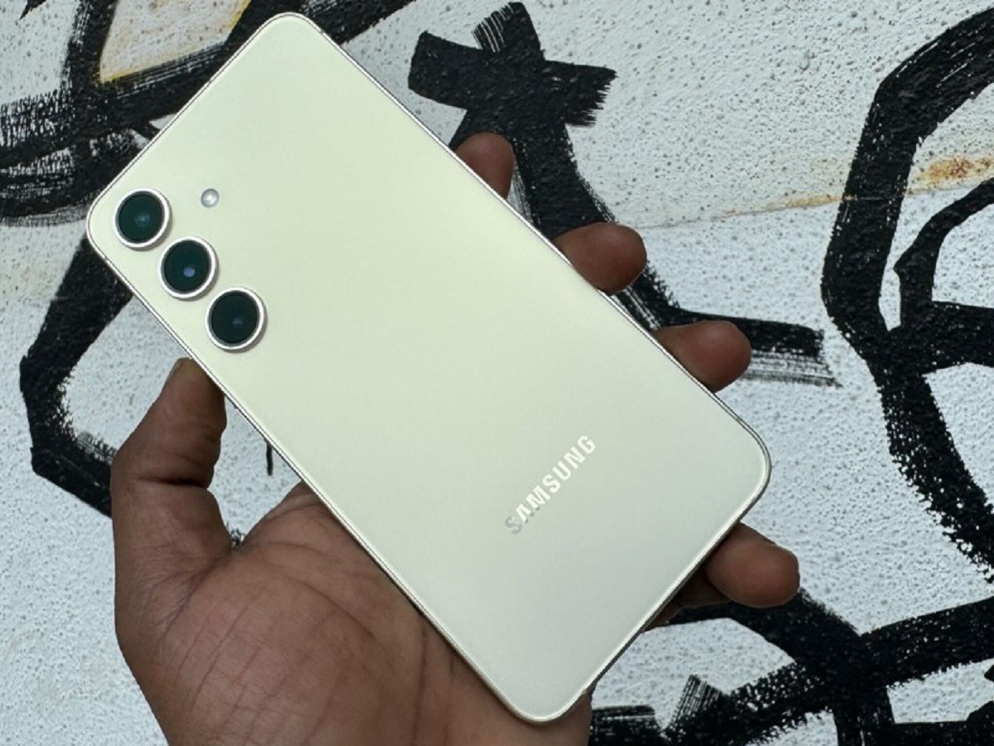 Samsung Galaxy S24 तब्बल 5 हजार रुपयांनी मिळतोय स्वस्त! पाहा कुठे मिळतंय डिस्काउंट