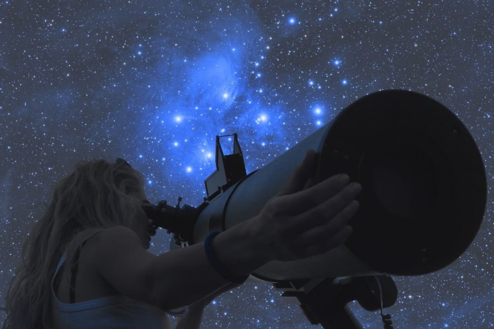 अवकाशात विचित्र गोष्ट, पृथ्वीच्या दिशेने येतेय, काय आहे ते? शास्त्रज्ञही घाबरले