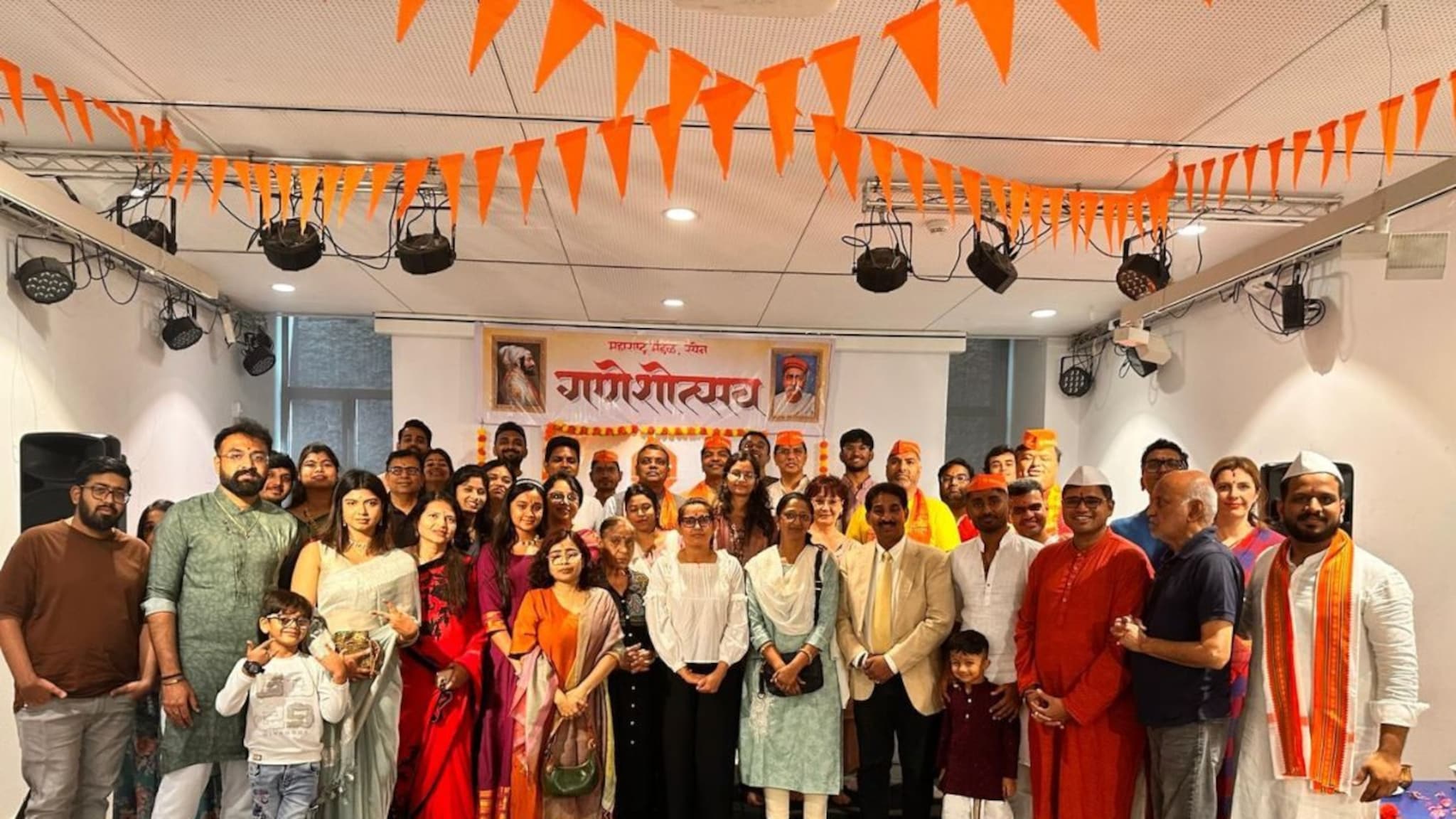 Spain Ganeshotsav : स्पेनमध्ये 'गणपती बाप्पा मोरया...', गणरायाच्या आराधनेतून देशाबाहेरील लोकांनी जपली आपलेपणाची भावना